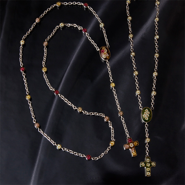 viburnum rosario necklace